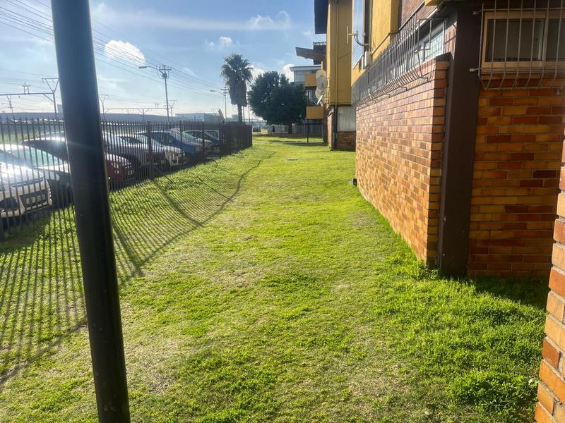 2 Bedroom Property for Sale in Parow Valley Western Cape